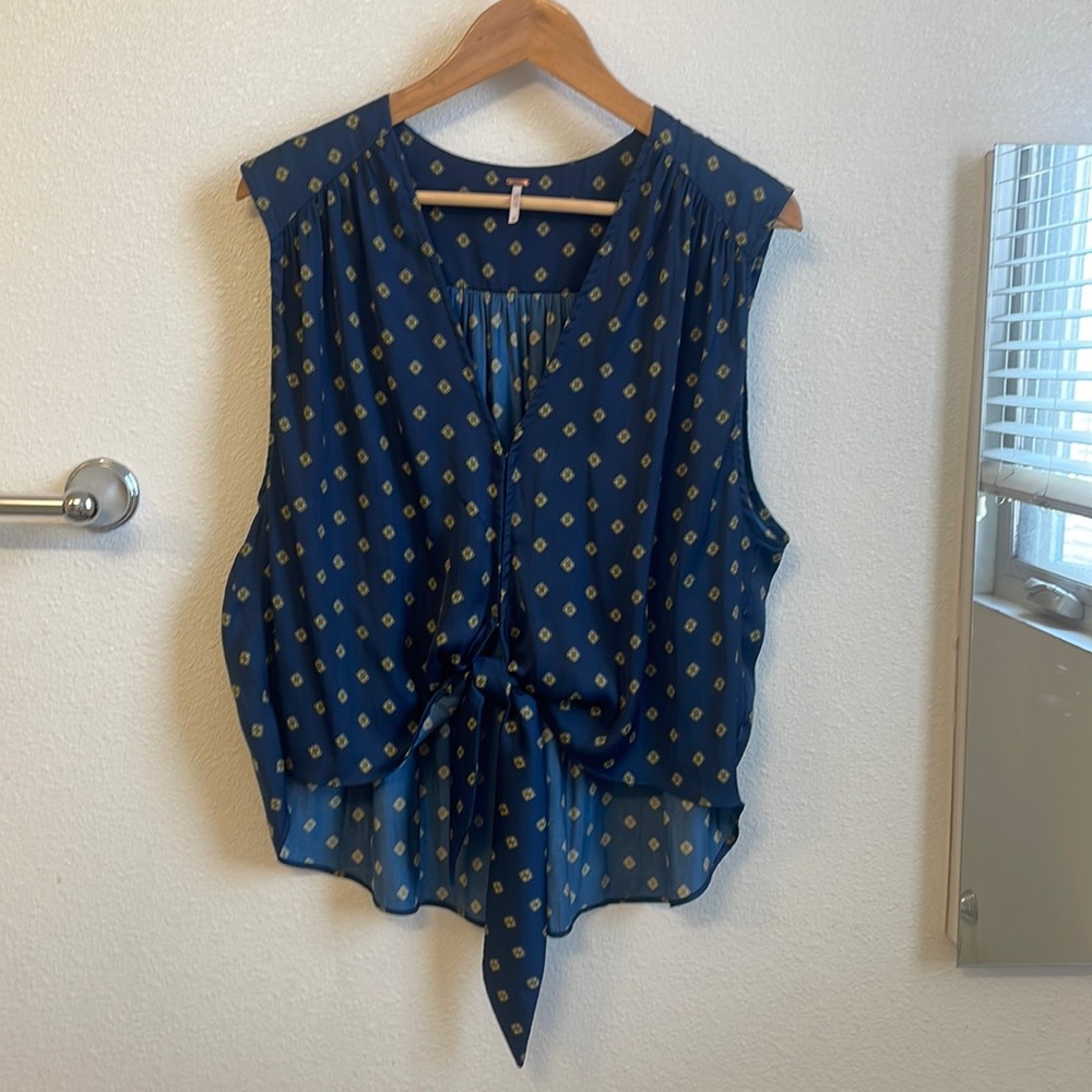 Free people sleeveless top